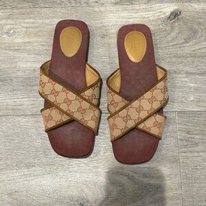 Gucci slides